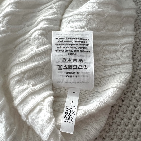 Tommy Hilfiger White Cable Knit Crew Neck Sweater - Picture 9 of 9